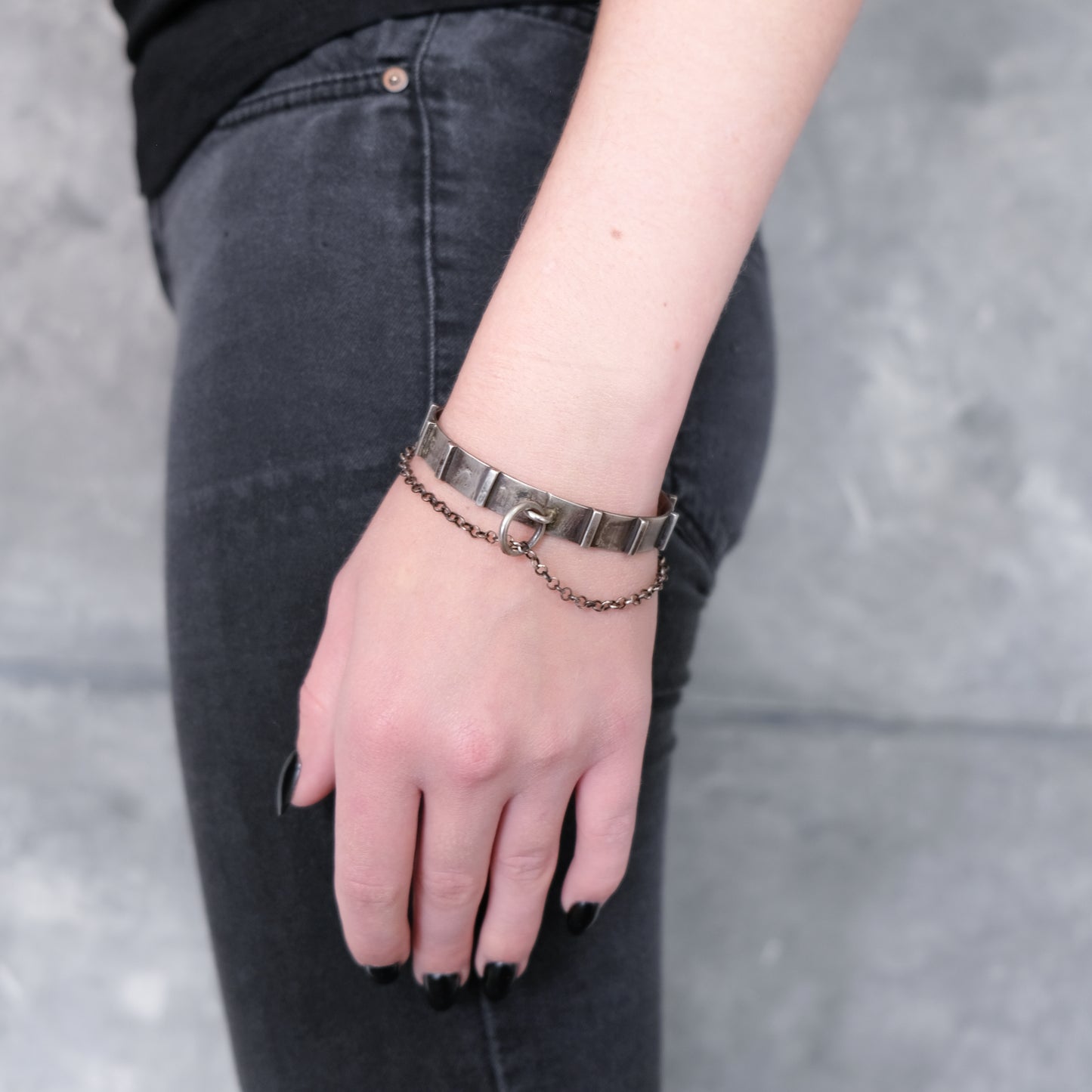 CAPTIVE CUFF BRACELET