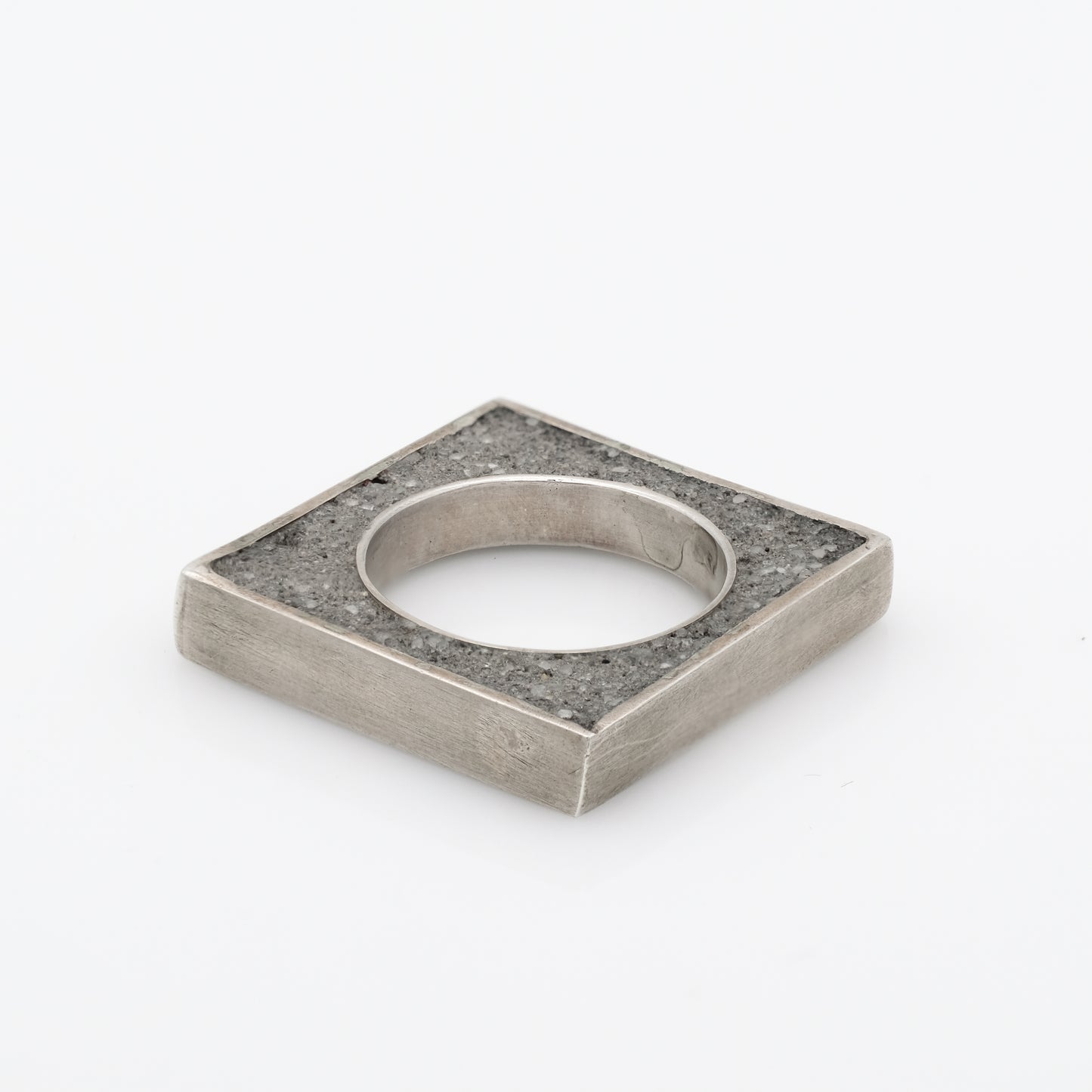 SQUARE CONCRETE RING