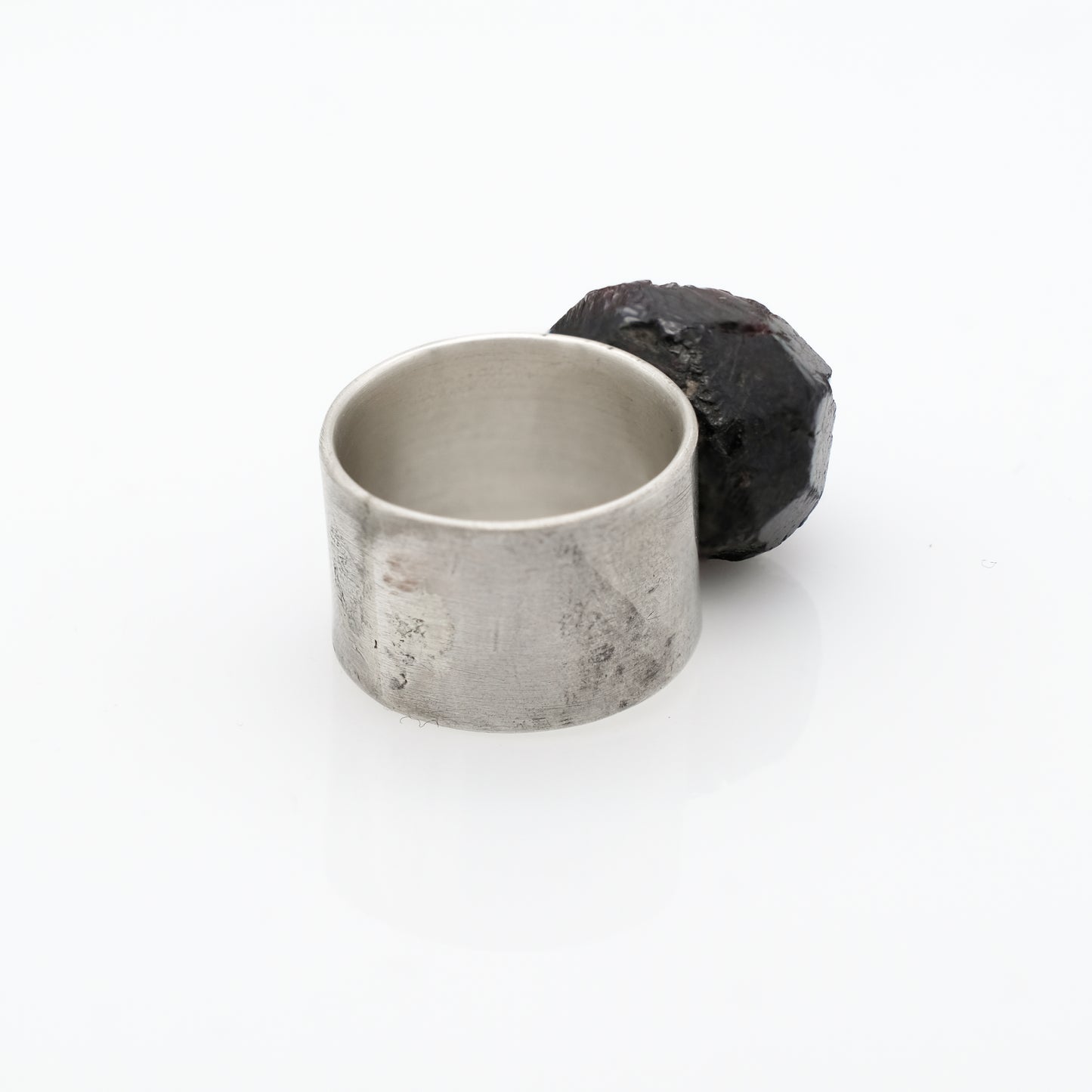 RAW GARNET RING