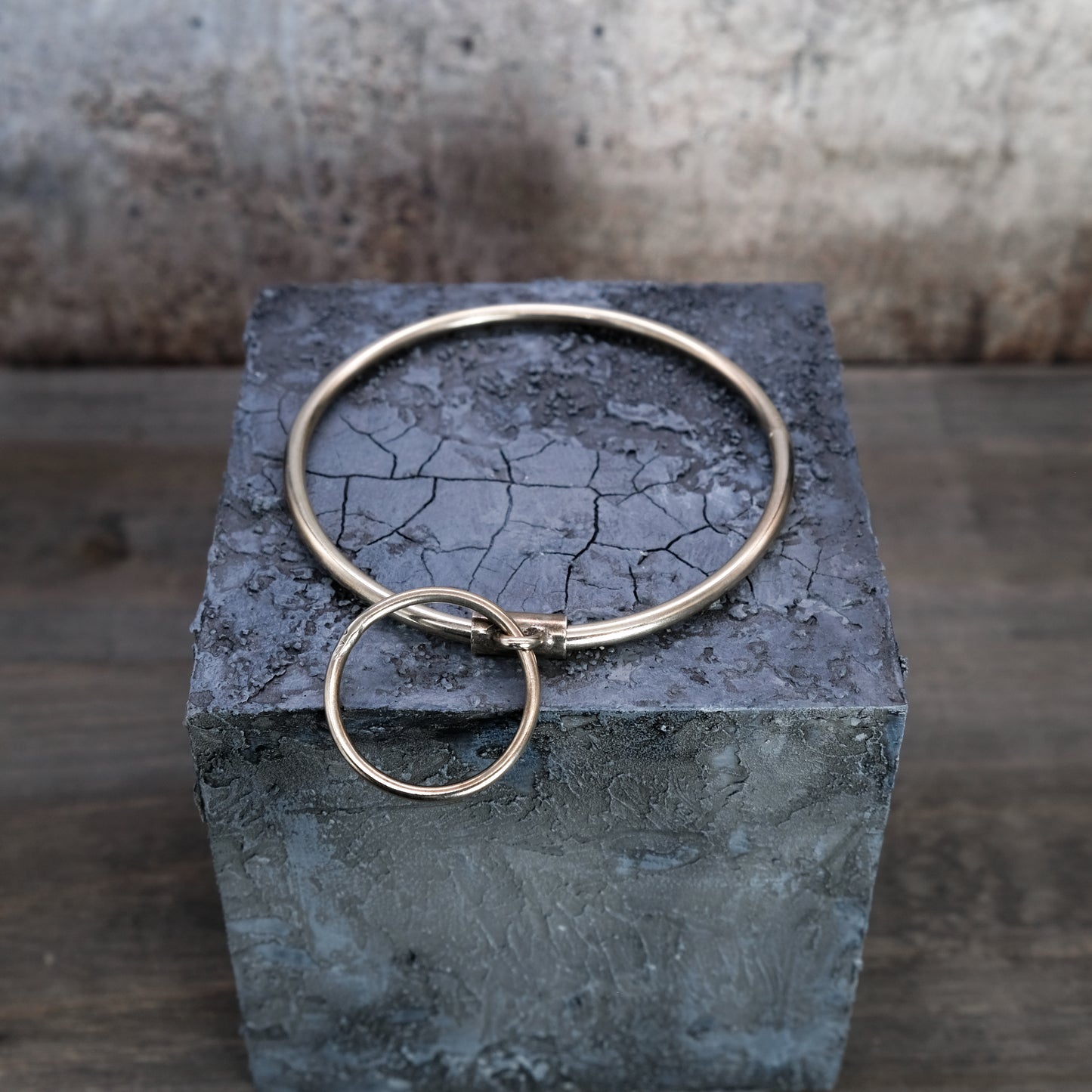 CAPTIVE BANGLE BRACELET