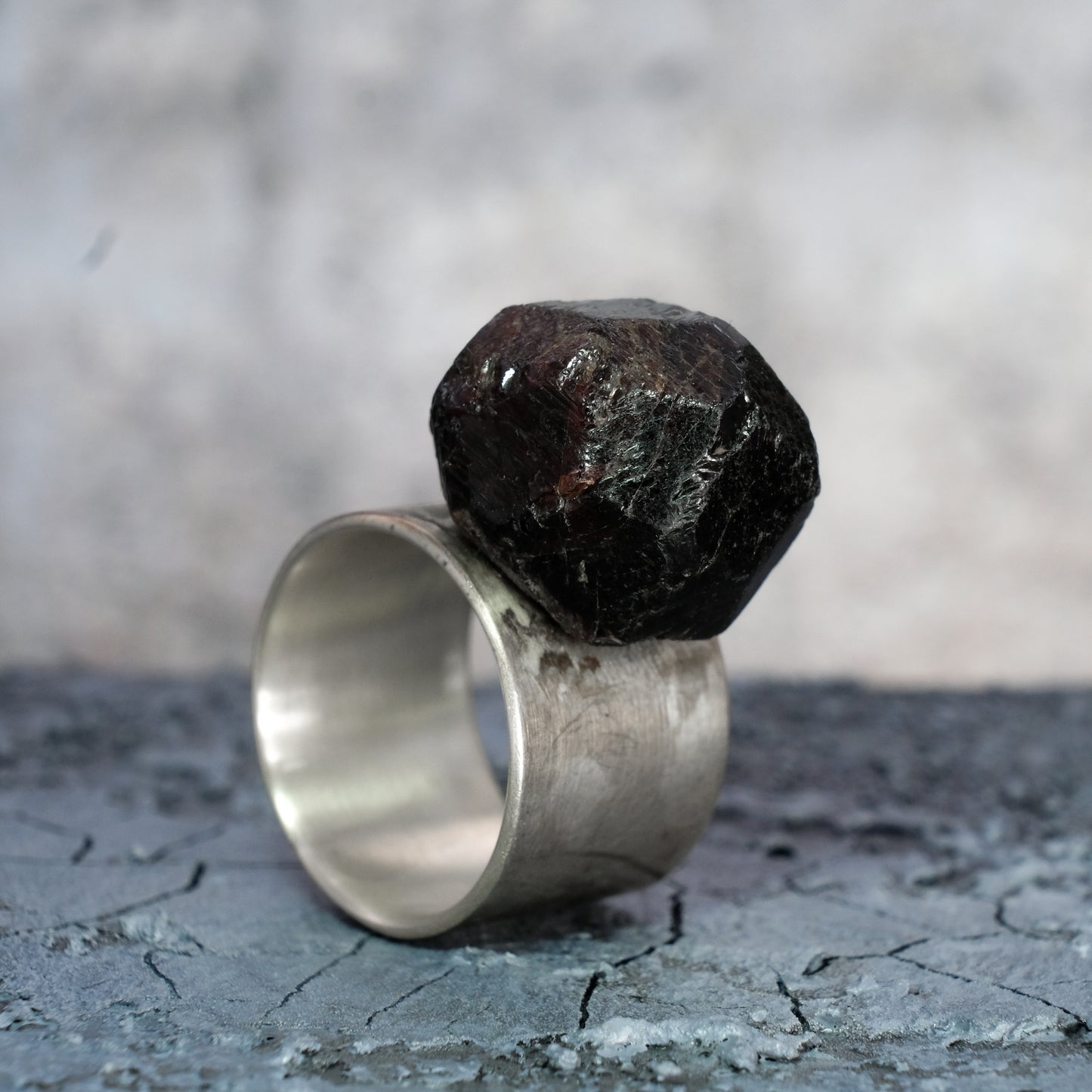 RAW GARNET RING