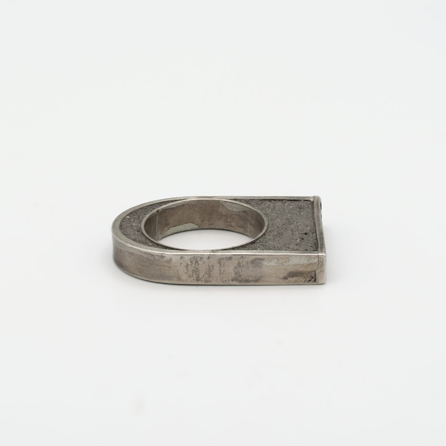 TEXTURED DOUBLE SIDED CONCRETE RING