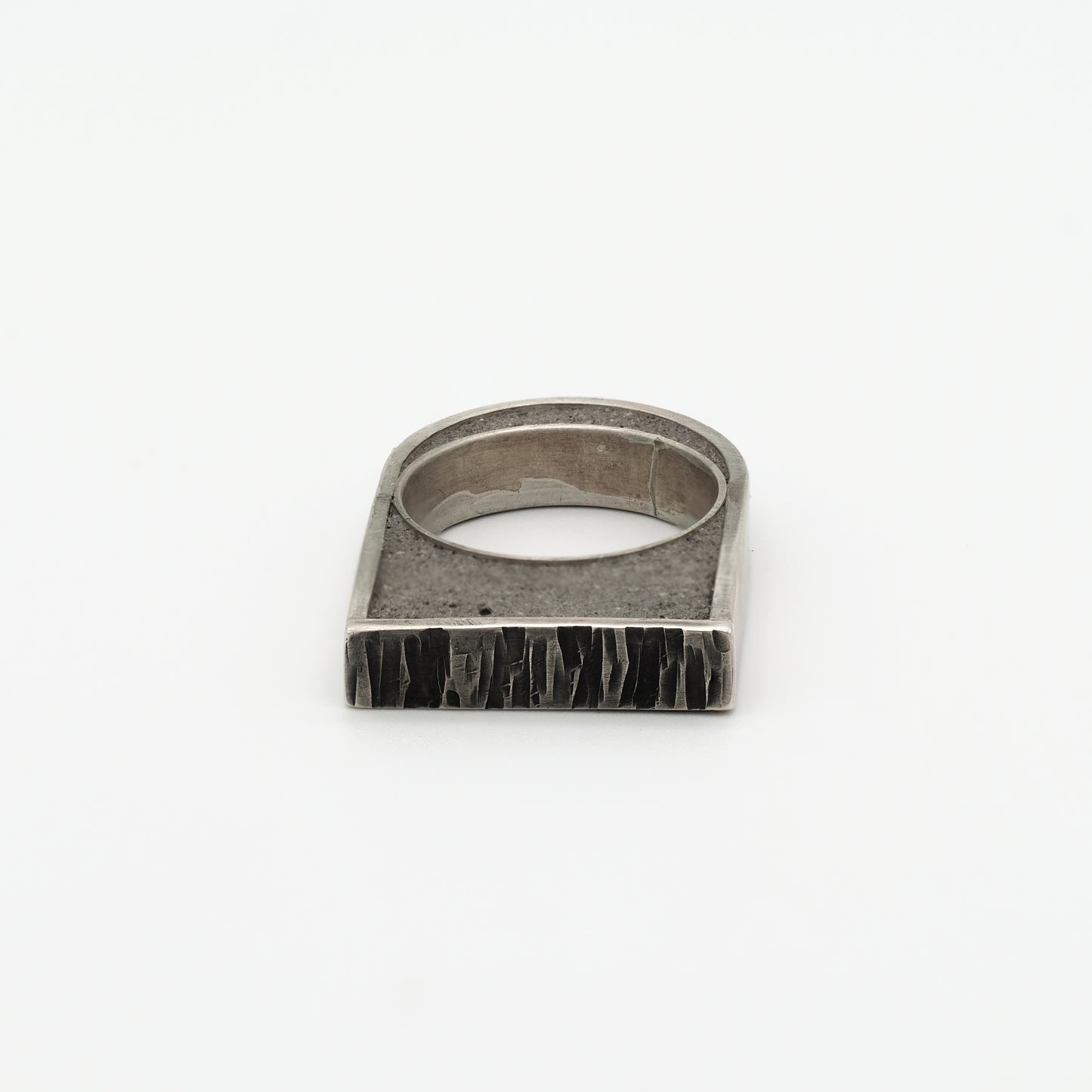 TEXTURED DOUBLE SIDED CONCRETE RING