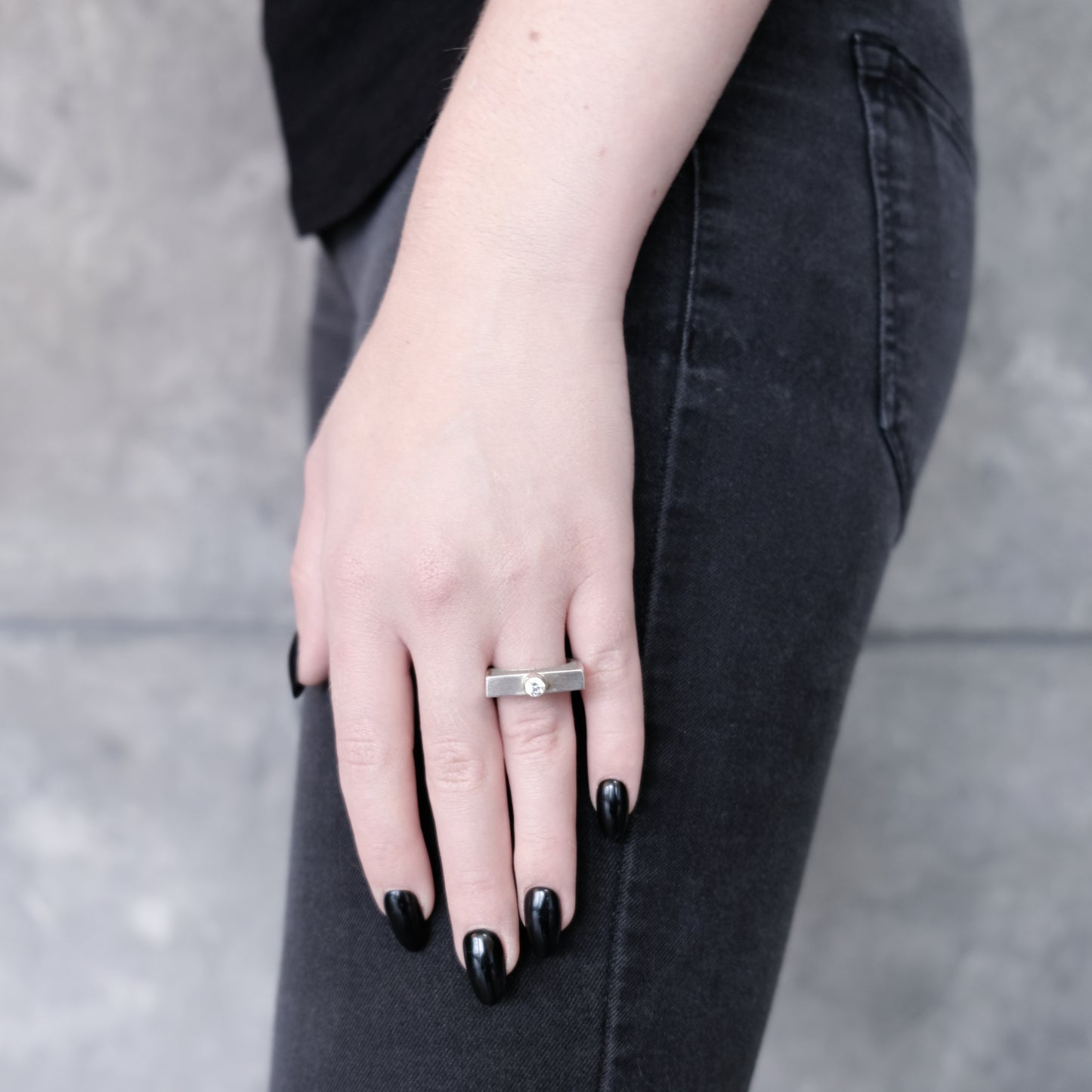 DOUBLE SIDED CONCRETE RING