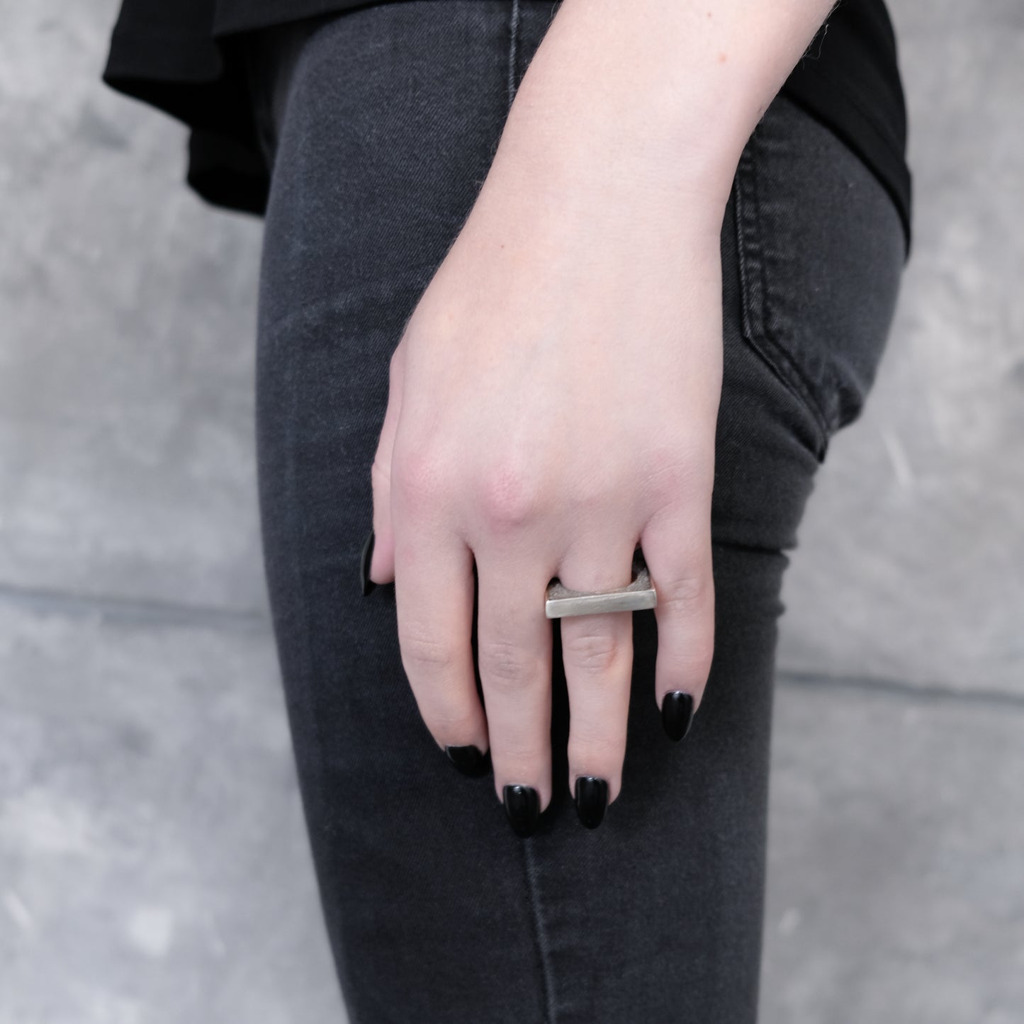 SQUARE CONCRETE RING