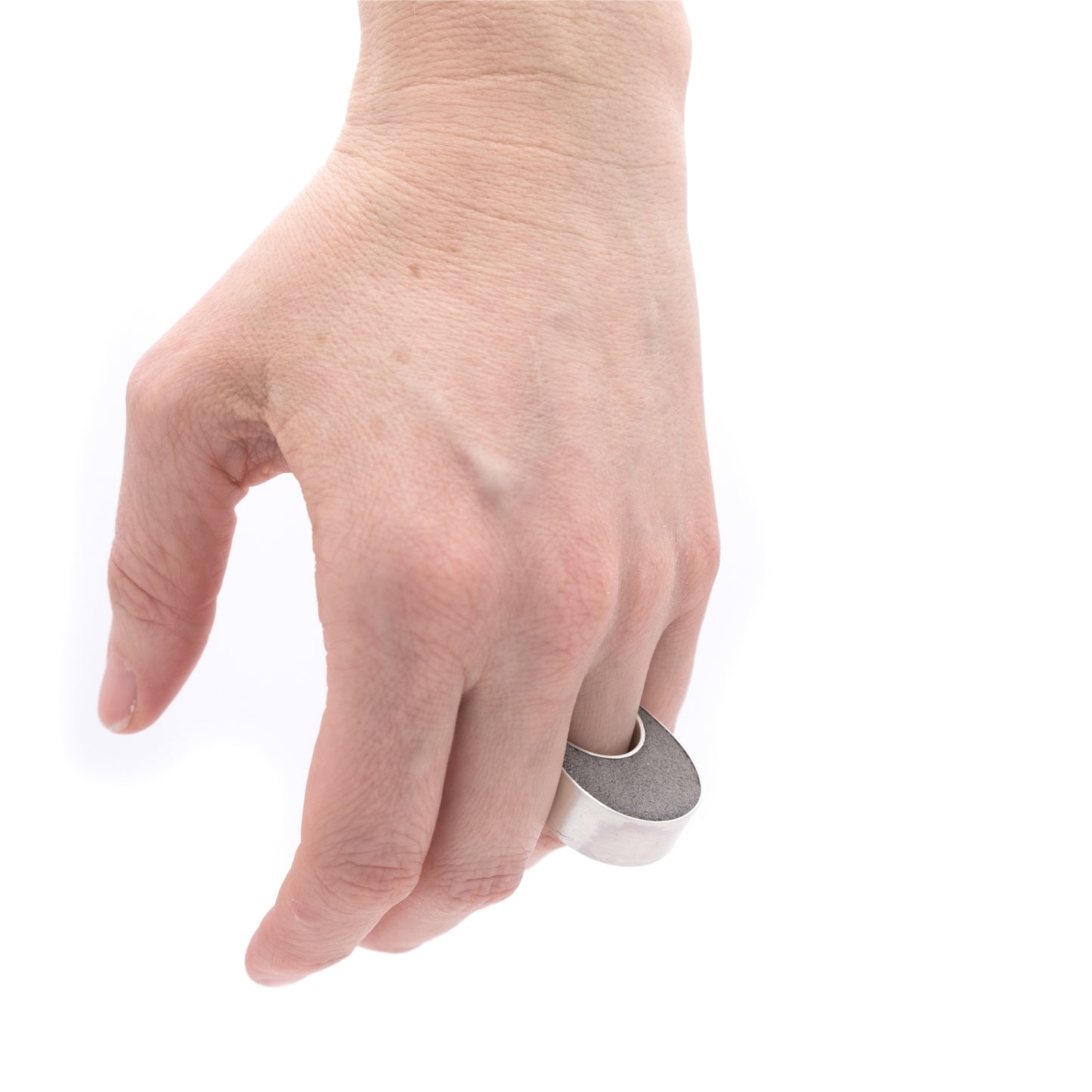LARGE OVAL CONCRETE RING