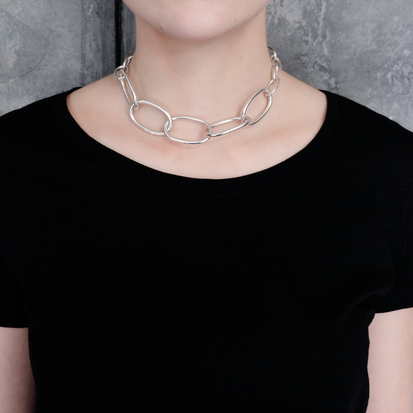 EXTRA LARGE LINK CHAIN NECKLACE