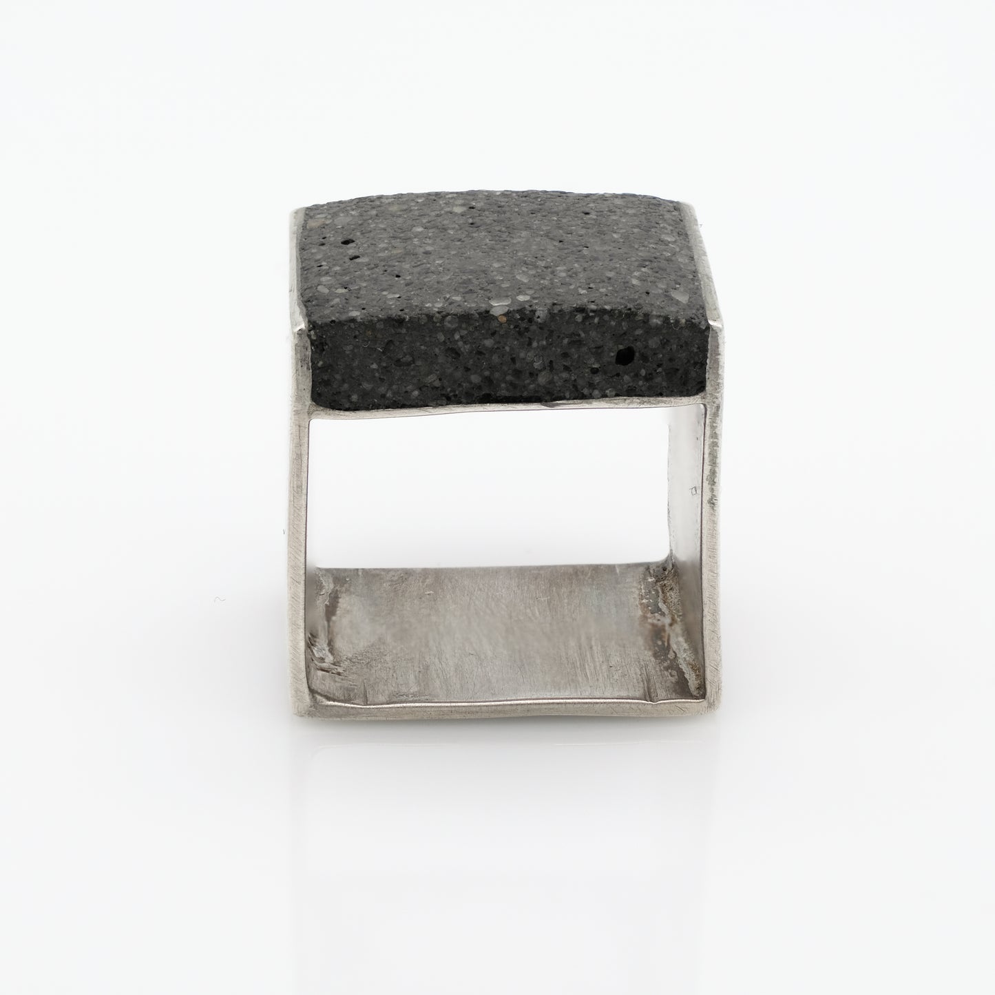 SQUARE CONCRETE RING