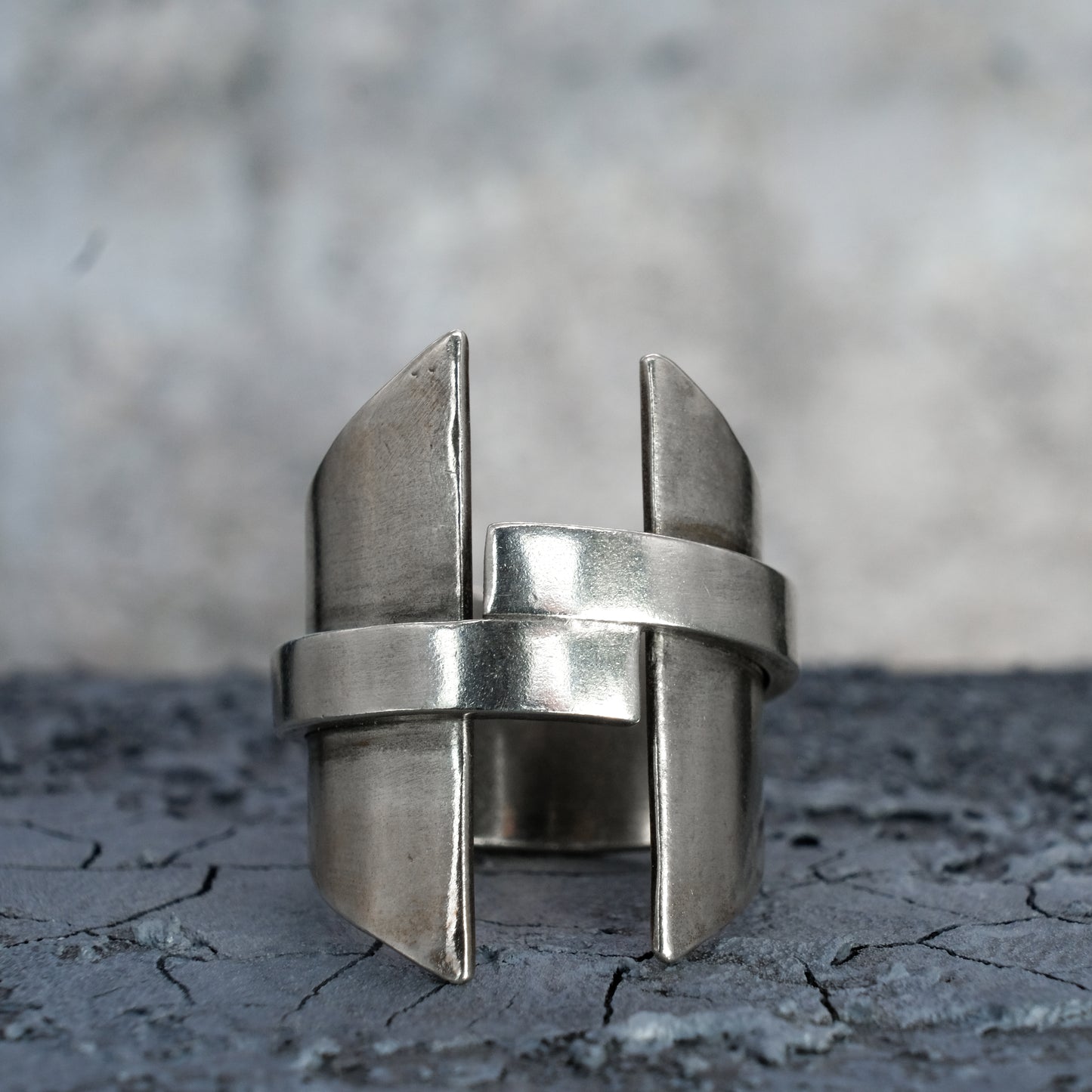 BELTED ARMOR RING