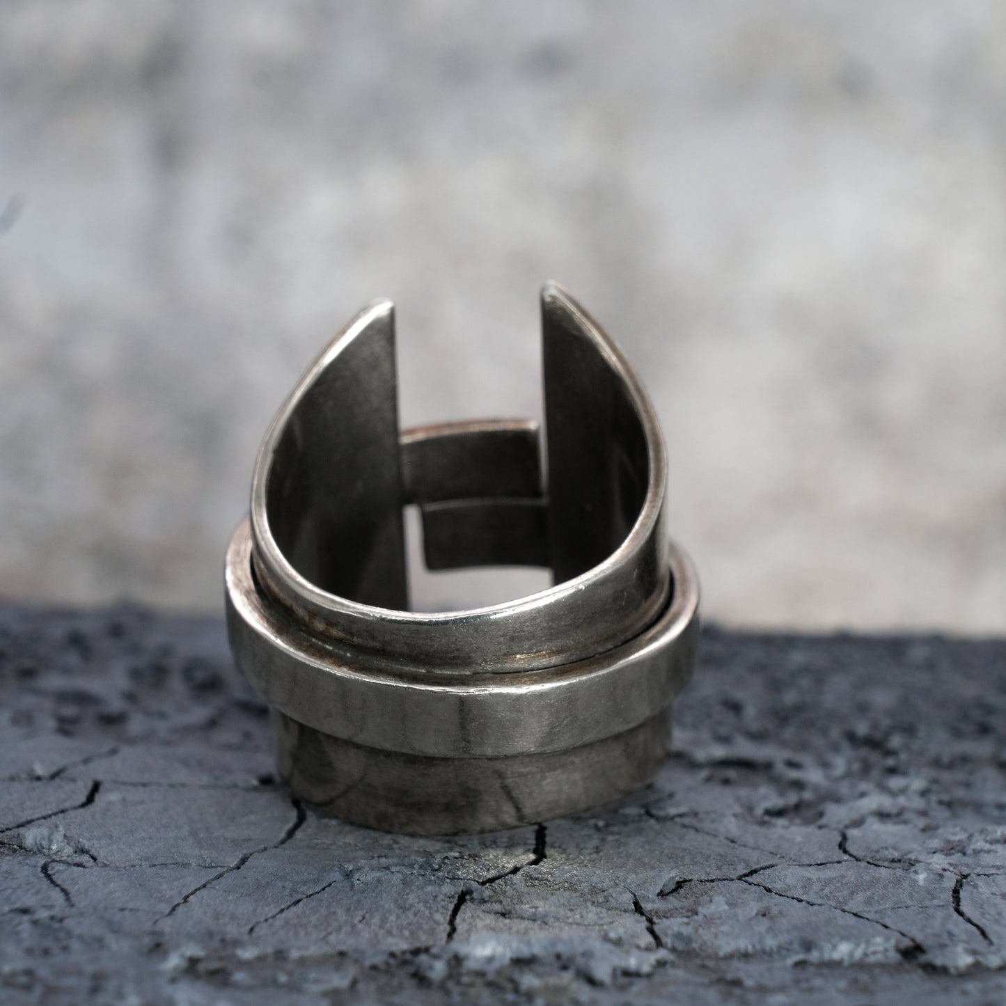 BELTED ARMOR RING