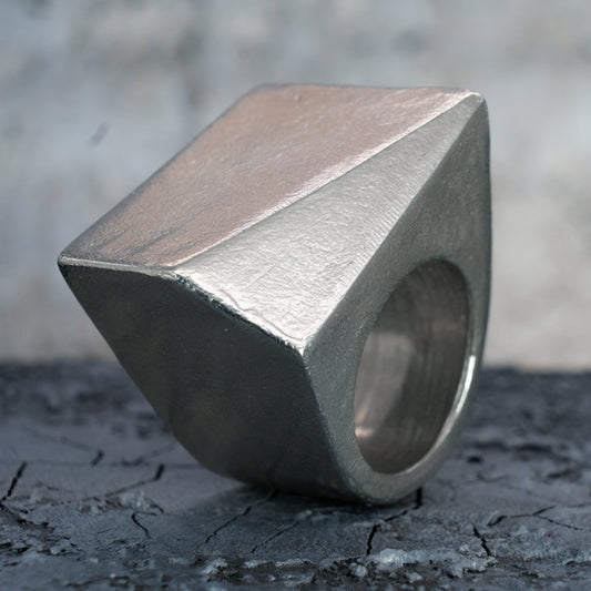 MASSIVE ALUMINUM STRUCTURE RING 1