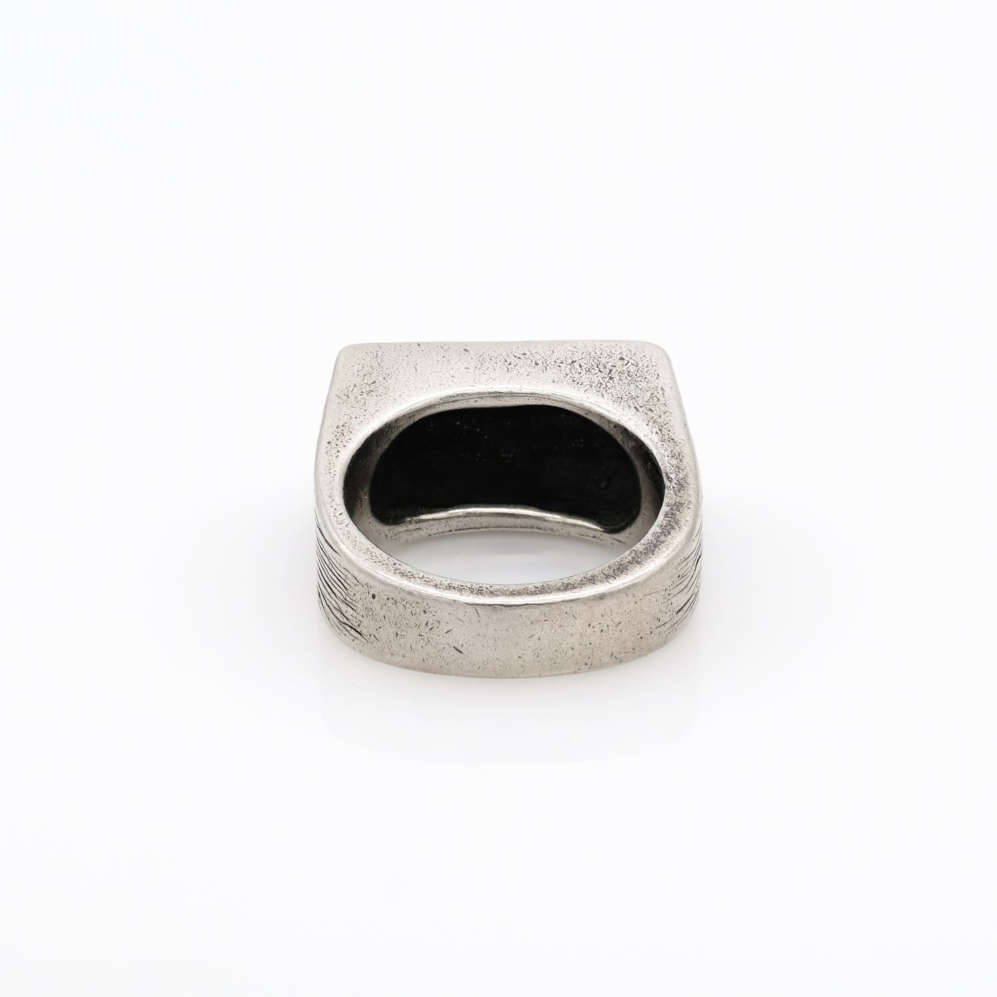 TEXTURED SIGNET RING