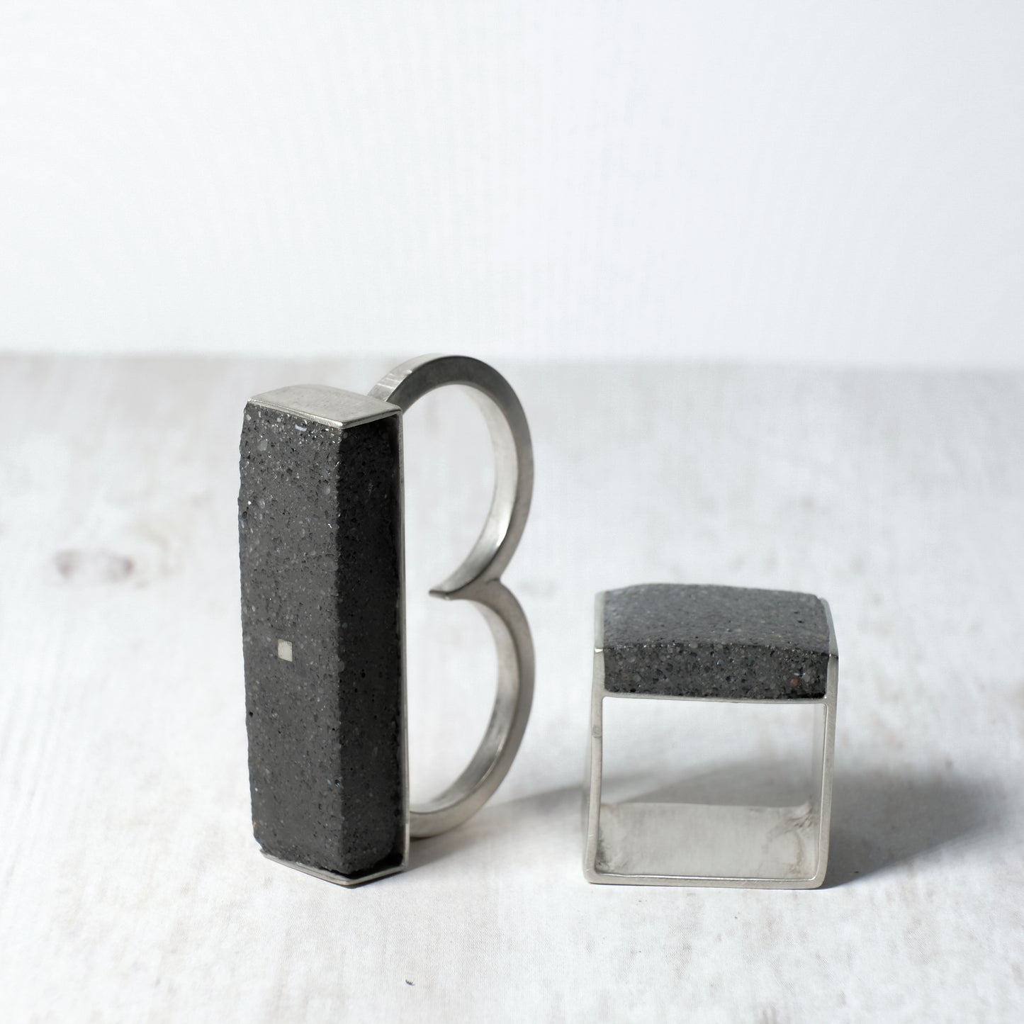 SQUARE CONCRETE RING